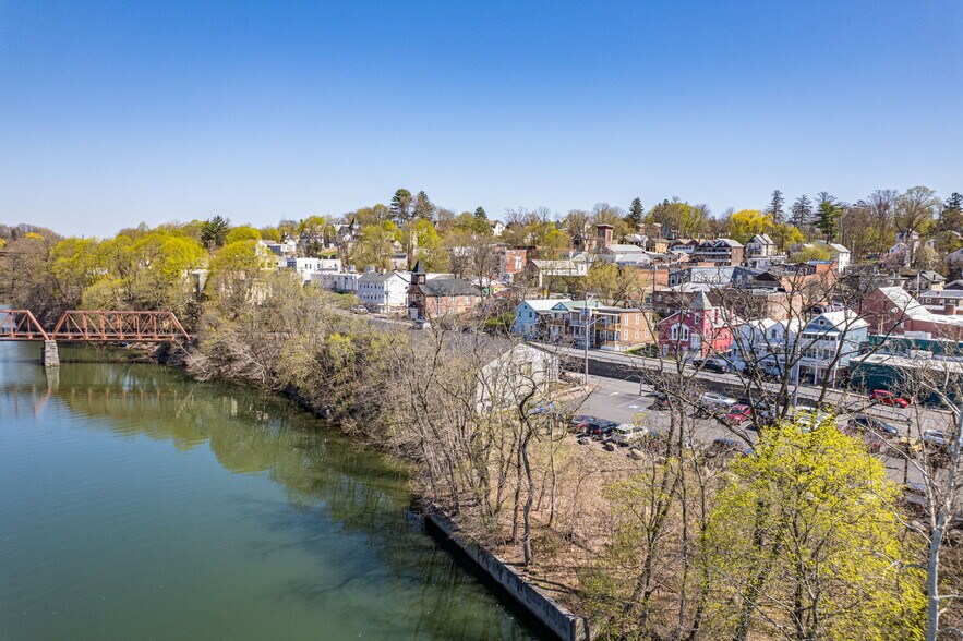 More Photos Of 201 Water St, Catskill Winery Vineyard For Sale