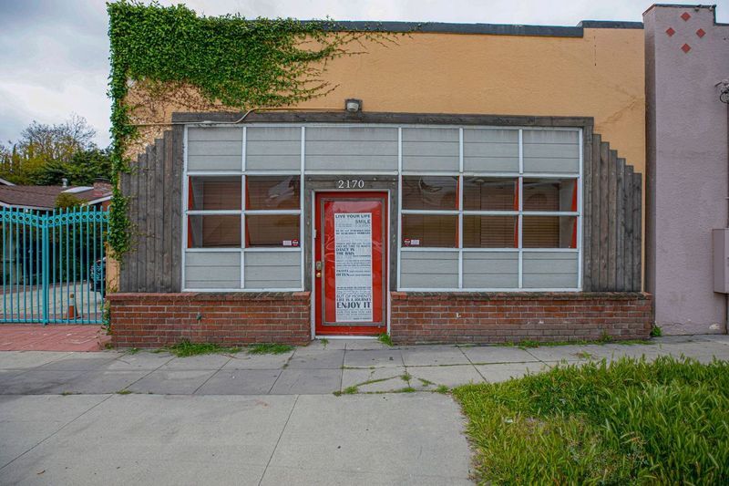 More Photos Of 2170-2178 E Villa St, Pasadena Storefront Retail Residential For Sale