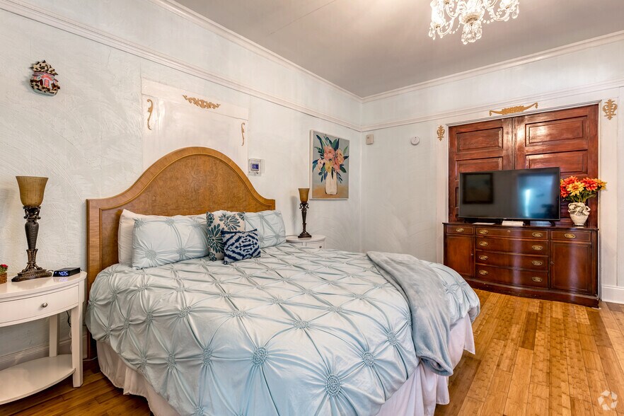 More Photos Of 1128 E Manatee Ave, Bradenton Hotel For Sale