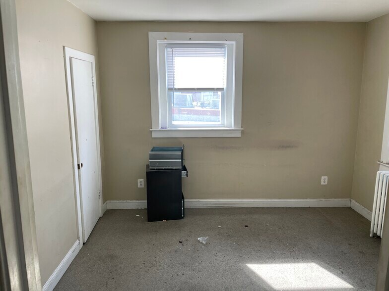 More Photos Of 2010-2012 Rhode Island Ave NE, Washington Storefront Retail Office For Lease