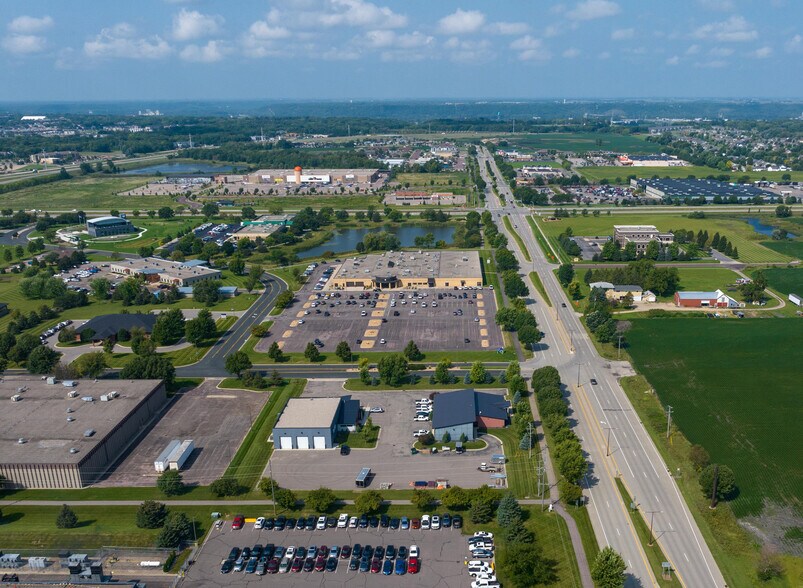 More Photos Of 1961 Premier Dr, Mankato Office For Lease