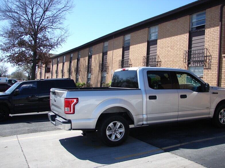 More Photos Of 1140 S 73rd East Ave E, Tulsa Apartments For Sale