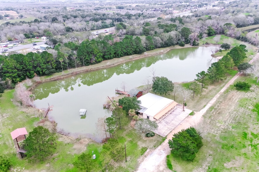 More Photos Of 850 County Road 149, Alvin Land For Sale