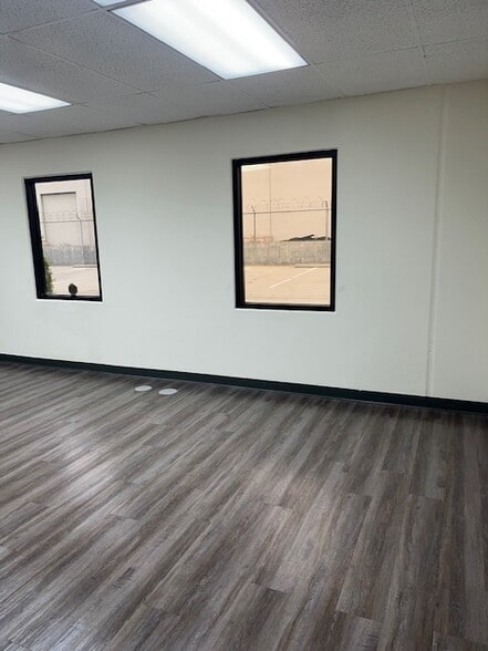 More Photos Of 11135 E Rush St, South El Monte Manufacturing For Lease