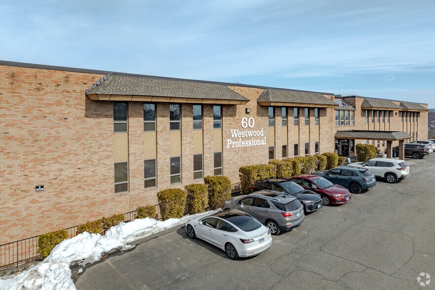 Primary Photo Of 60 Westwood Ave, Waterbury Medical For Sale