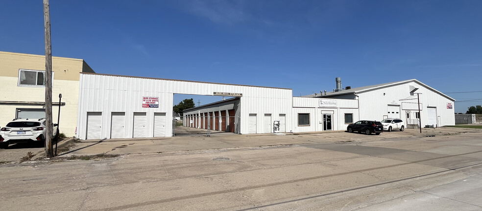 Primary Photo Of 127-135 NW Van Buren St, Topeka Warehouse For Sale