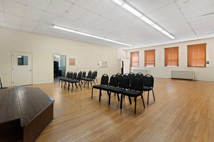 More Photos Of 21 Church St, Elmwood Park Religious Facility For Sale