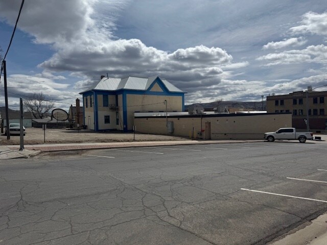 More Photos Of 115 E Flaming Gorge Way, Green River Office For Sale