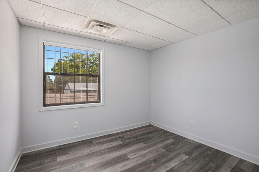 More Photos Of 2858 Franklin St, Avondale Estates Office For Lease