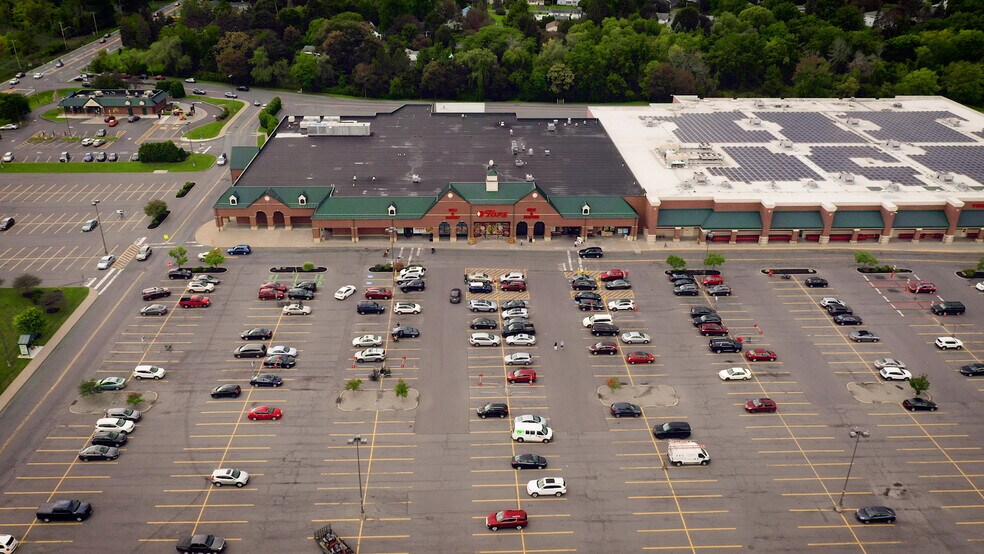 More Photos Of 340 Towne Dr, Fayetteville Unknown For Lease