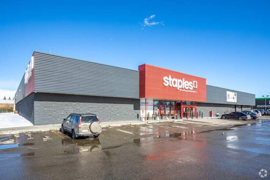 Primary Photo Of 3030 32nd Ave NE, Calgary Freestanding For Sale