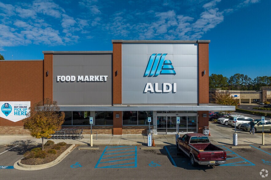 More Photos Of 4639 Hwy 280, Birmingham Freestanding For Lease