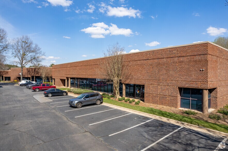 More Photos Of 1670 Oakbrook Dr, Norcross Light Distribution For Lease