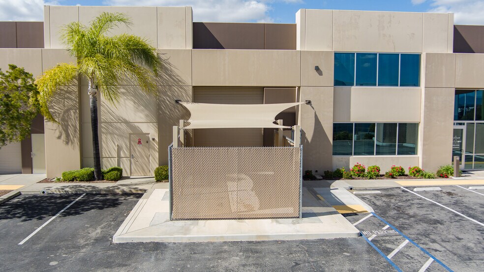 More Photos Of 42389 Winchester Rd, Temecula Warehouse For Sale