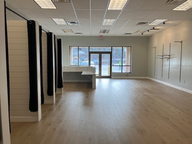 Primary Photo Of 1071-1075 Freedom Rd, Cranberry Township Storefront Retail Office For Lease