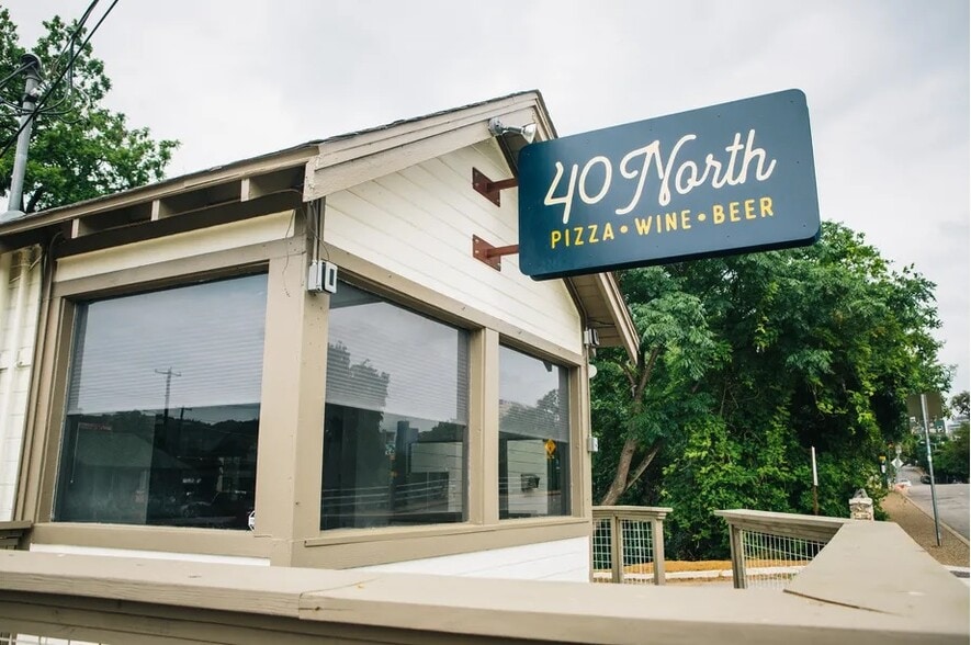 Primary Photo Of 900 W 10th St, Austin Restaurant For Sale