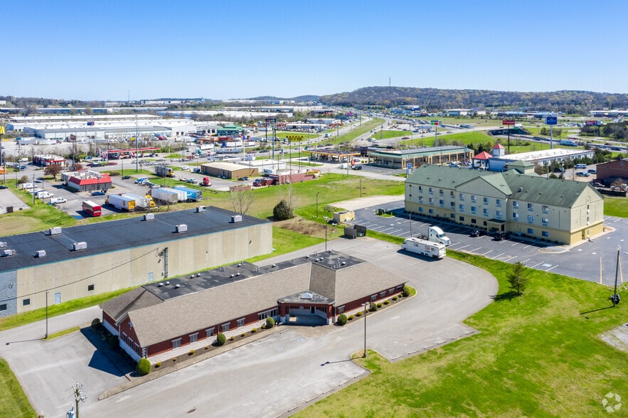 More Photos Of 1227 Heil Quaker Blvd, La Vergne Office For Lease