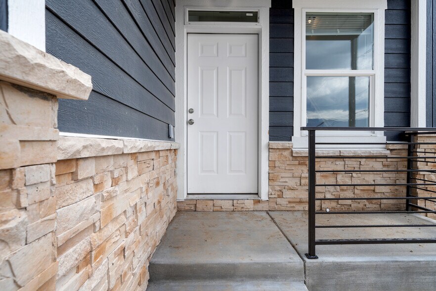 More Photos Of 3547-3607 E Uintah St, Colorado Springs Apartments For Sale