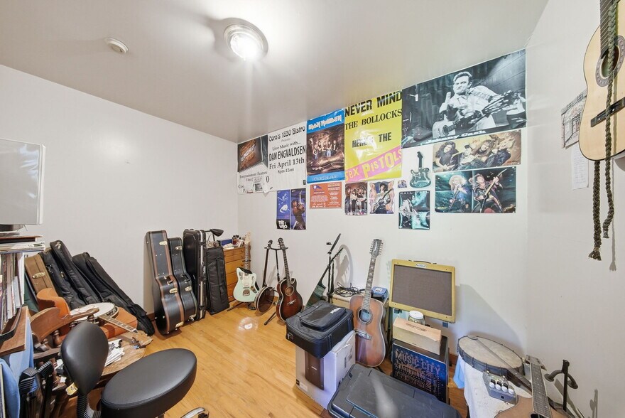 More Photos Of 696 PA-590, Lackawaxen Multifamily For Sale
