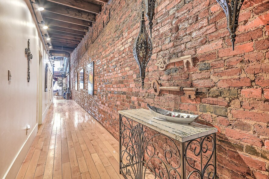 More Photos Of 529 State St, Bristol Storefront Retail Office For Sale