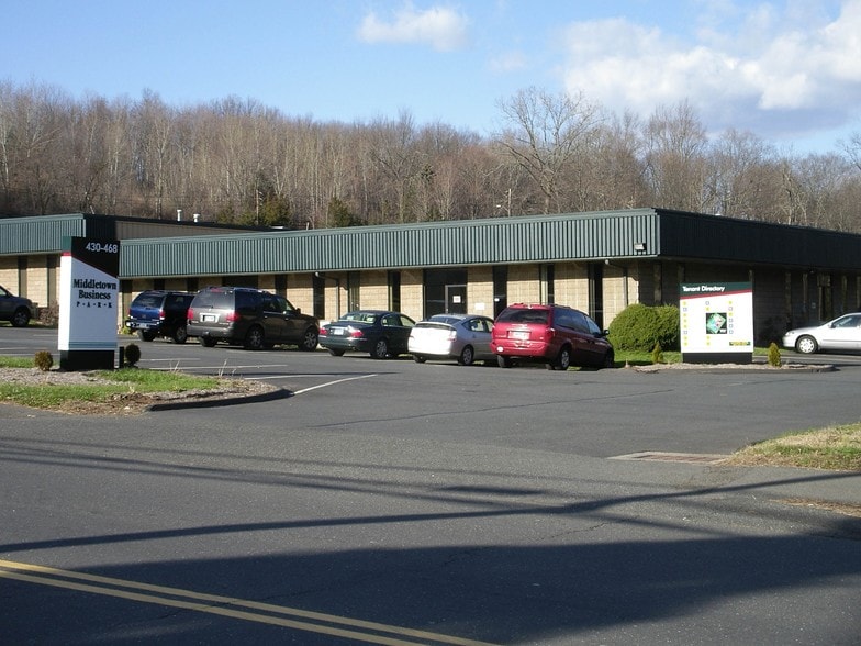 More Photos Of 430-468 Smith St, Middletown Flex For Lease