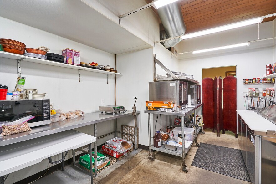 More Photos Of 834 Clyde Hill (South Countyline Rd), Geneva Winery Vineyard For Sale