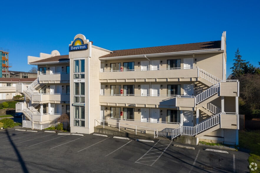 Primary Photo Of 9100 Aurora Ave N, Seattle Hotel For Sale