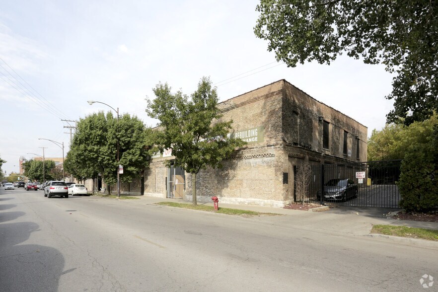 More Photos Of 1740 W Webster Ave, Chicago Light Manufacturing For Lease