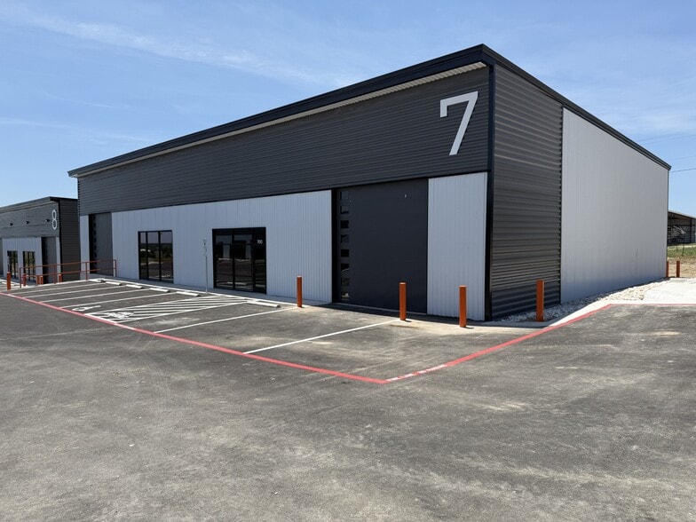 More Photos Of 6420 FM 1102, New Braunfels Unknown For Lease