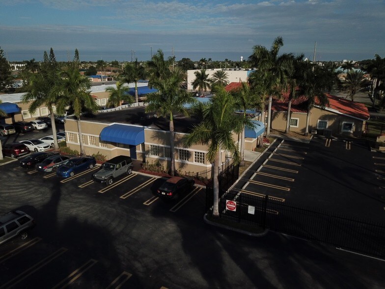 More Photos Of 1446 N Krome Ave, Florida City Office For Sale