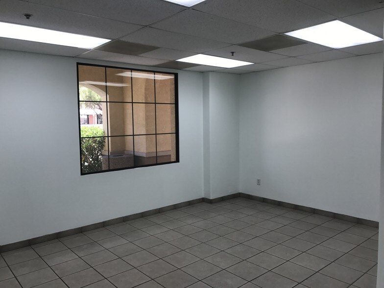 More Photos Of 1310 W St Marys Rd, Tucson Medical For Lease