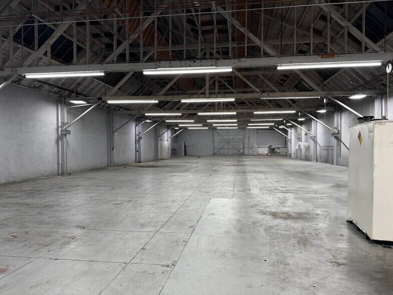 More Photos Of 1826-1834 S Figueroa Street, Los Angeles Industrial For Lease