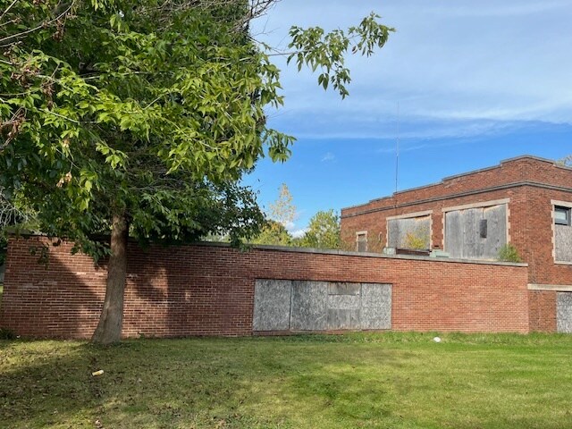 More Photos Of 574 S McAlister Ave, Waukegan Schools For Sale