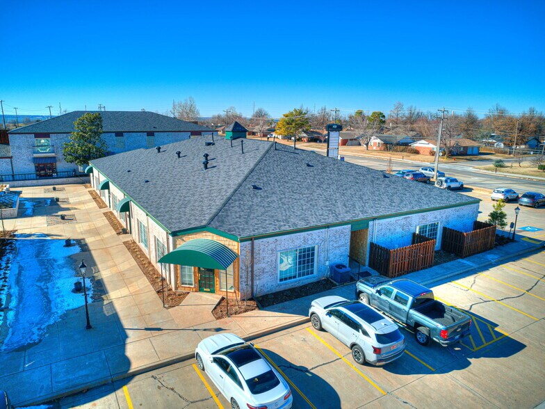 More Photos Of 3100 W Britton Rd, Oklahoma City Medical For Lease