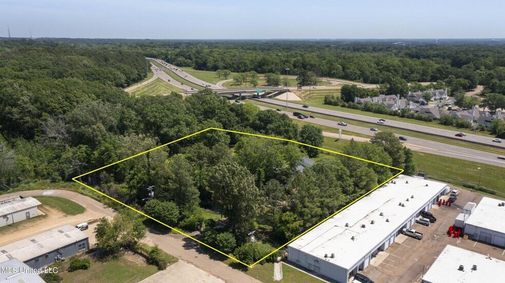 More Photos Of 916 Foley St, Jackson Industrial For Sale