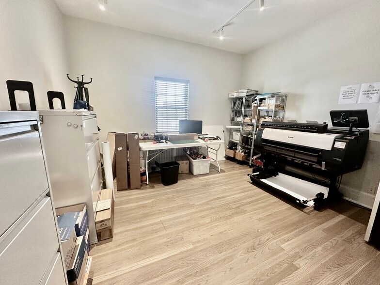 More Photos Of 95 E Putnam Ave, Greenwich Office For Sale