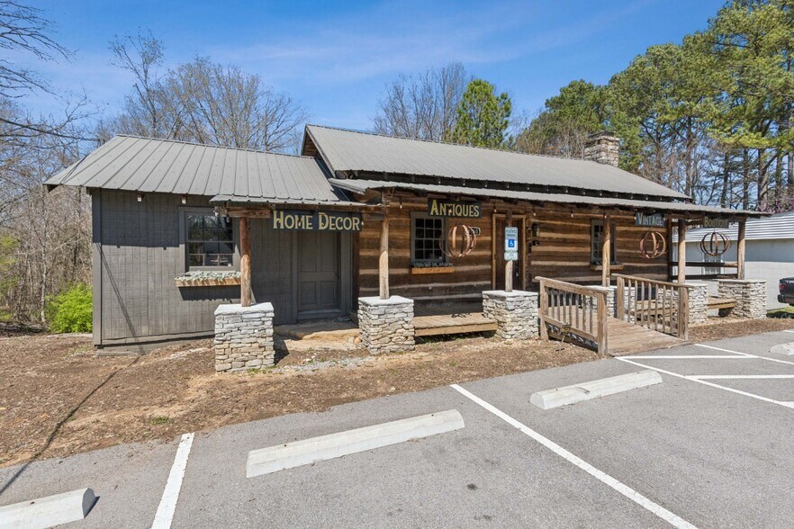 More Photos Of 1760 Fairview Blvd, Fairview General Retail For Sale