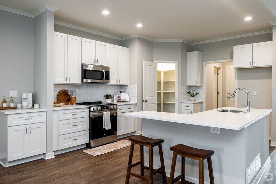 More Photos Of 1094 N Findley St, Olathe Apartments For Sale