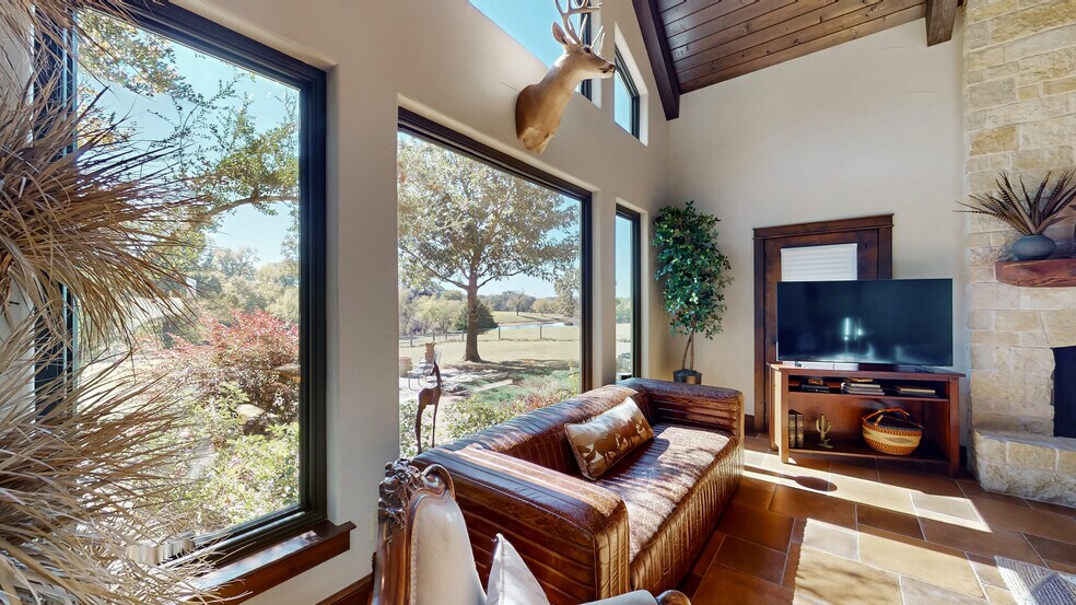 More Photos Of 2261 TX-276, Emory Specialty For Sale