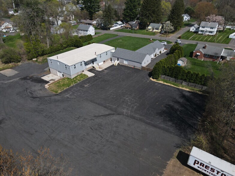 More Photos Of 14 Emily Rd, Broad Brook Industrial For Sale