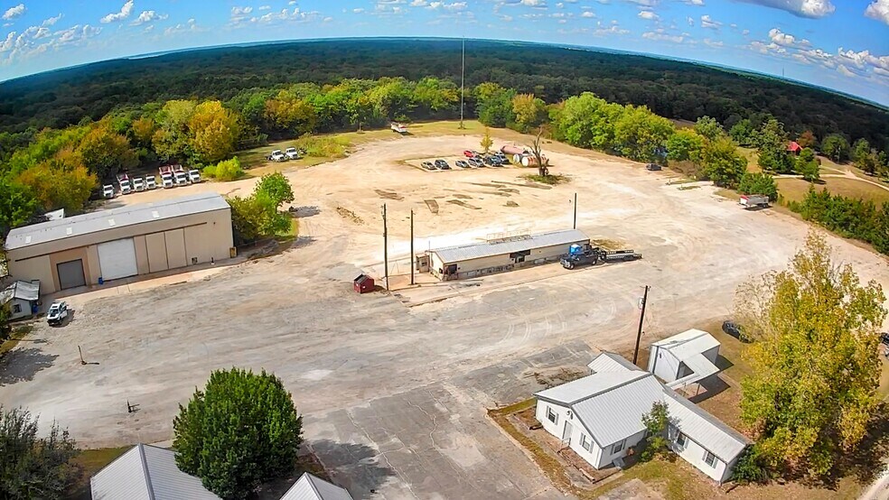 More Photos Of 8523 US 271S Hwy, Powderly Light Distribution For Sale