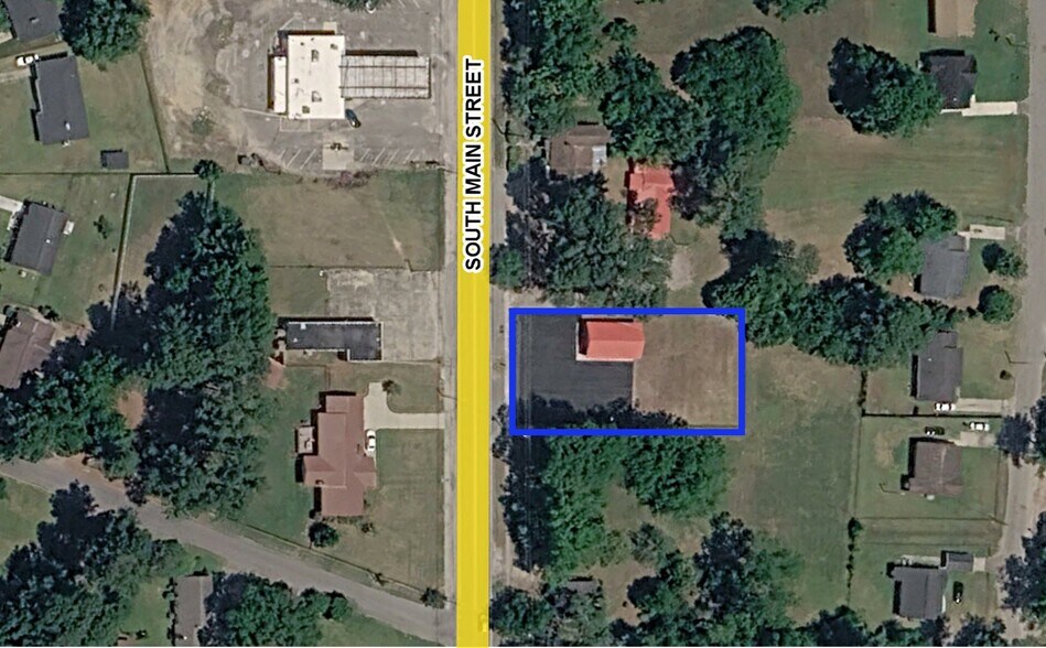 Primary Photo Of 901 S Main St, Marion Office For Sale