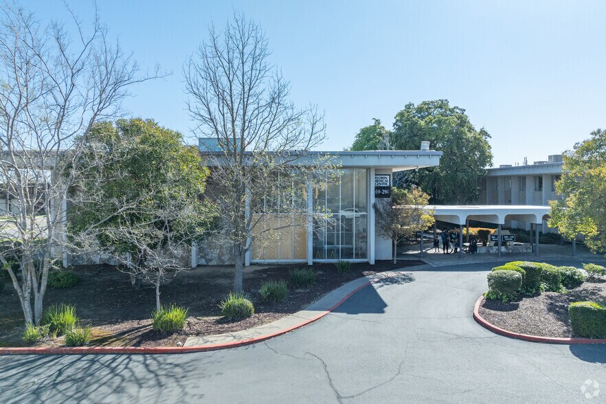 More Photos Of 7275 E Southgate Dr, Sacramento Unknown For Lease