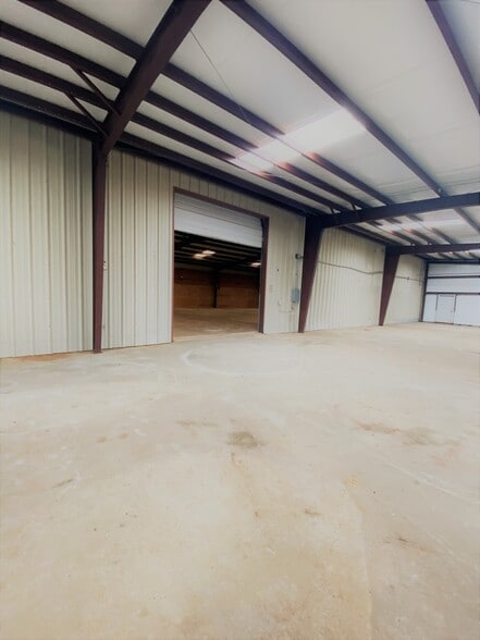 More Photos Of 6737 FM 362, Brookshire Warehouse For Lease