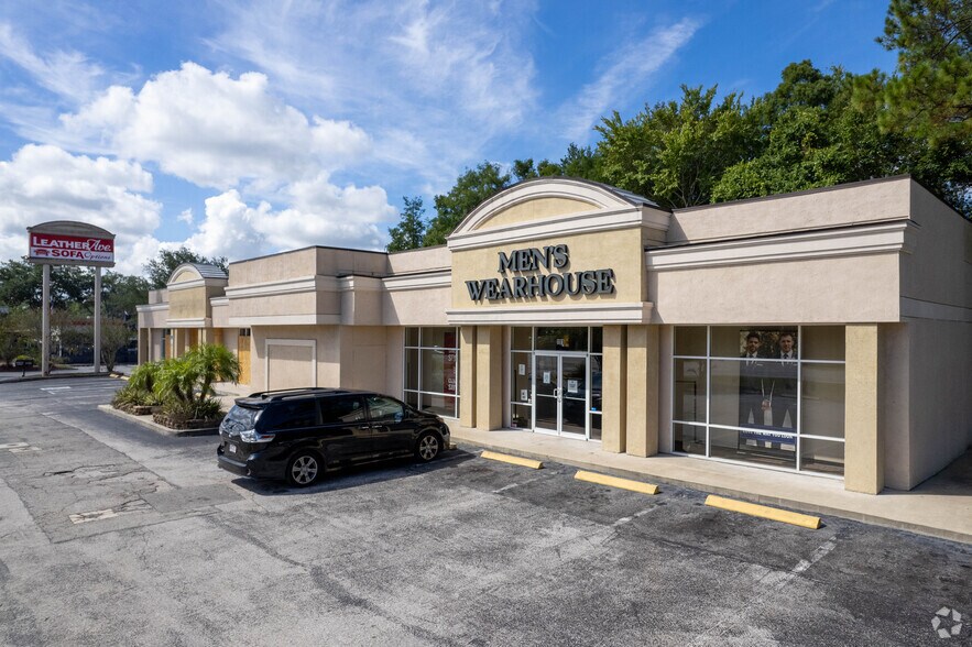 Primary Photo Of 10140 Philips Hwy, Jacksonville Freestanding For Sale