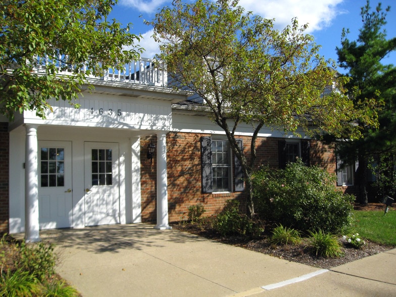 Primary Photo Of 4635 Richmond Rd, Warrensville Heights Medical For Lease