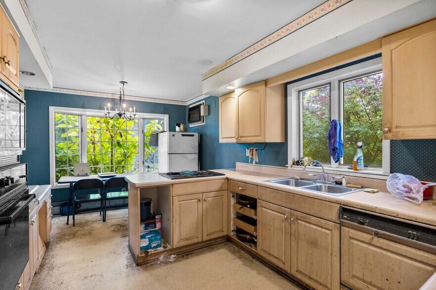 More Photos Of 47 Bronk Rd, Selkirk Land For Sale