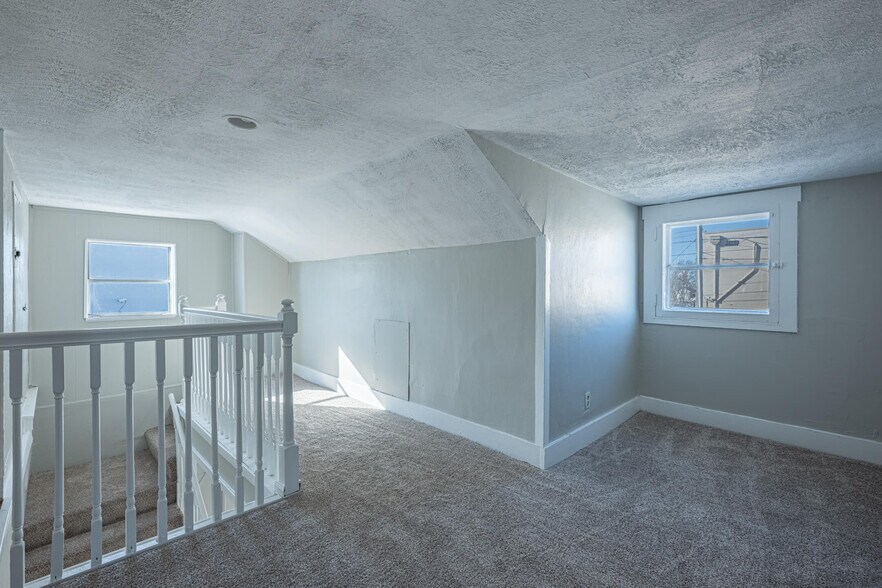 More Photos Of 2 N 2nd St, Fairborn Office For Sale
