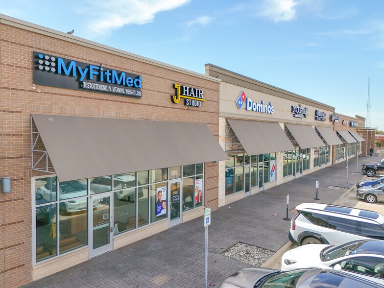 More Photos Of 615 Main St, Frisco Storefront For Sale