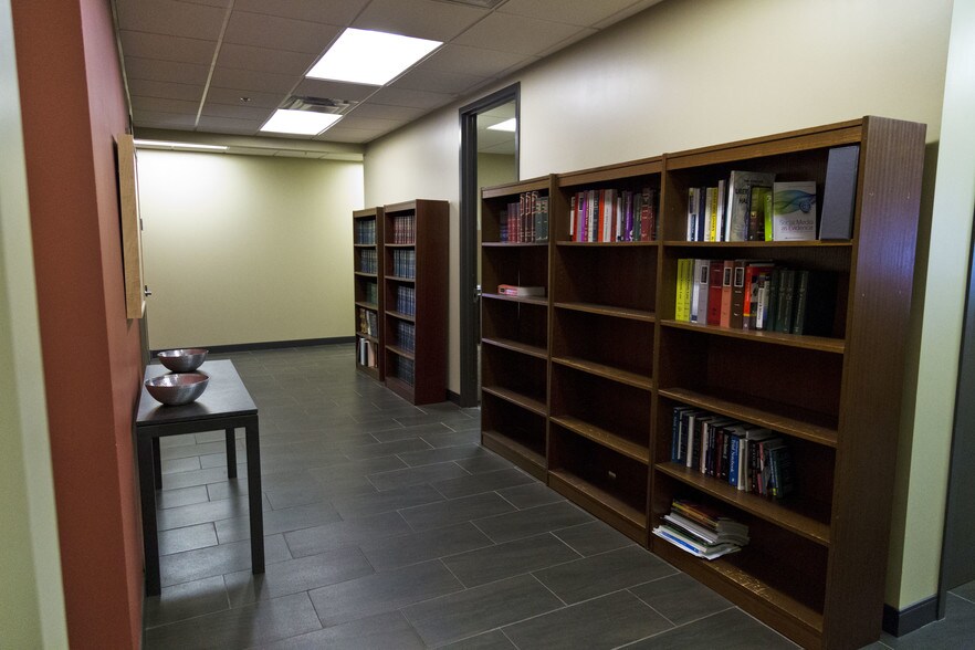 More Photos Of 1616 S Main St, Tulsa Office For Lease